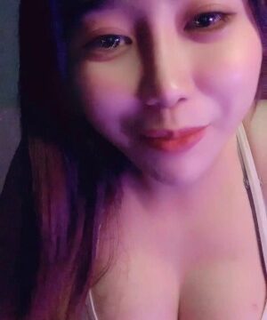 Ngọc Nhi (benhivt) khóa phòng live sex 18+ mới nhất