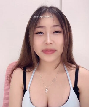 Nay chỉ cho ngắm vếu thôi vì đang đèn đỏ khi xem bên dưới được