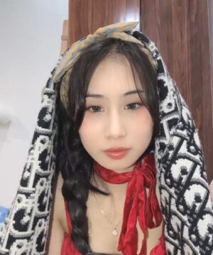 Đào Thùy Linh clip tối cổ xé túi mù cho anh em thẩm